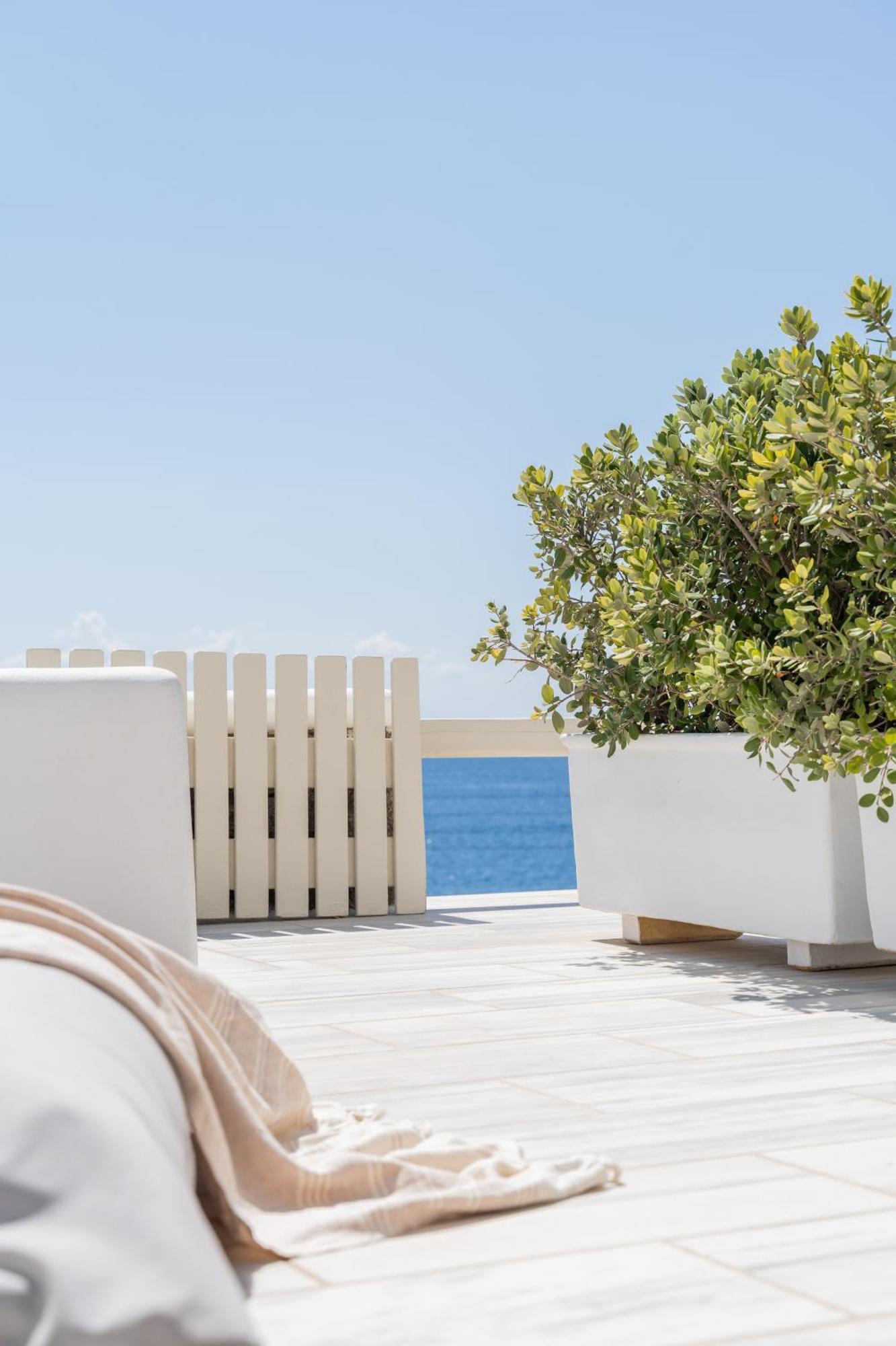 Namaste Boutique Mykonos * Tourlos